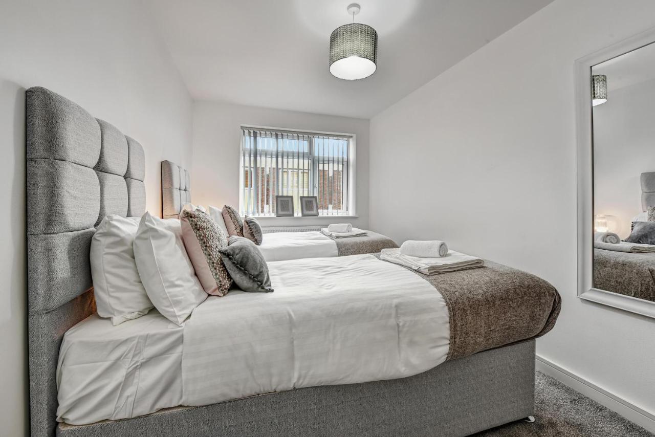St Martins 2 Bedroom Apartments In Ruislip By 360 Stays מראה חיצוני תמונה