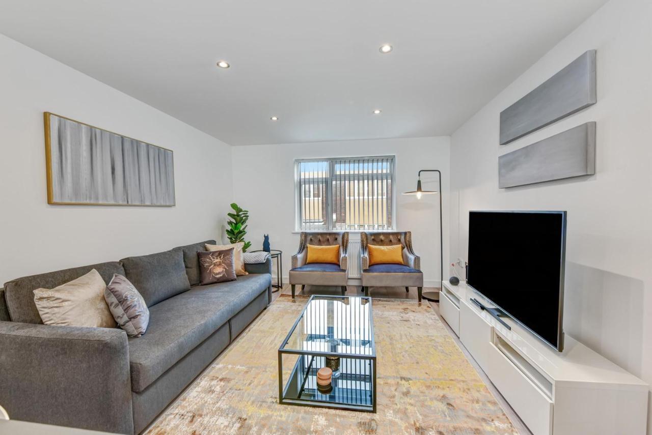 St Martins 2 Bedroom Apartments In Ruislip By 360 Stays מראה חיצוני תמונה