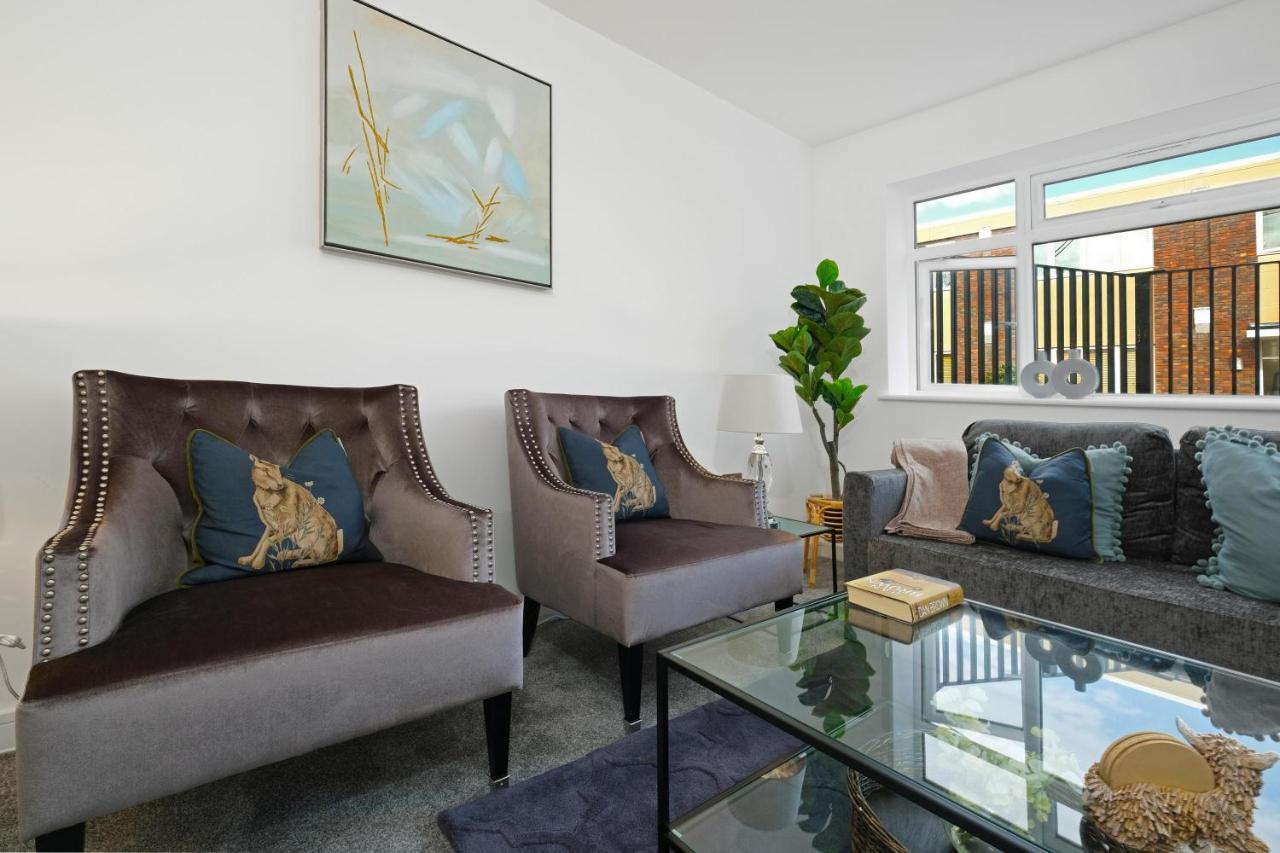 St Martins 2 Bedroom Apartments In Ruislip By 360 Stays מראה חיצוני תמונה