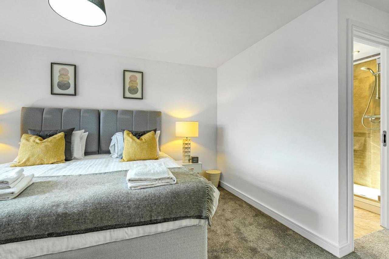 St Martins 2 Bedroom Apartments In Ruislip By 360 Stays מראה חיצוני תמונה
