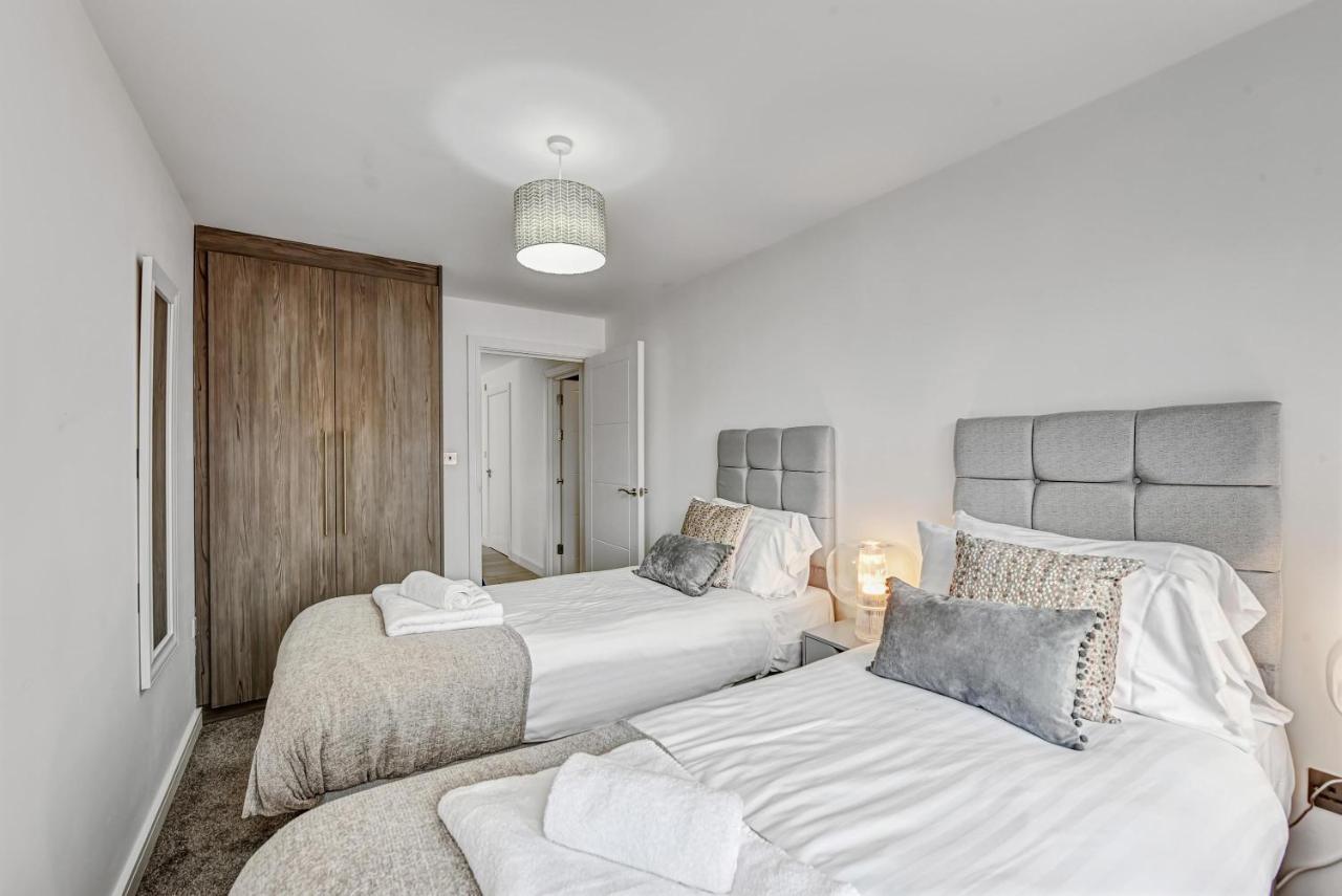 St Martins 2 Bedroom Apartments In Ruislip By 360 Stays מראה חיצוני תמונה