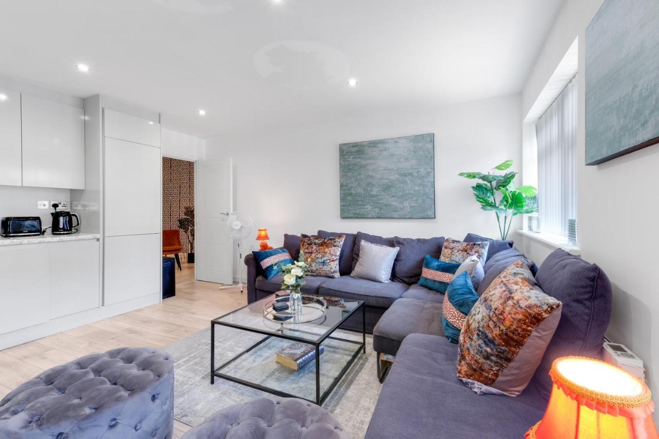 St Martins 2 Bedroom Apartments In Ruislip By 360 Stays מראה חיצוני תמונה