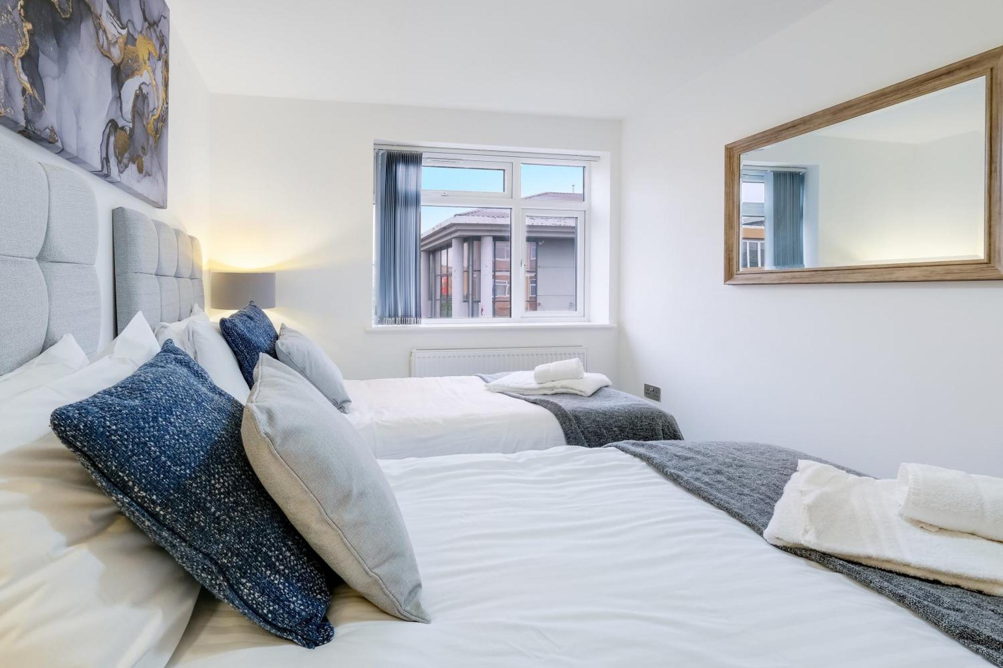 St Martins 2 Bedroom Apartments In Ruislip By 360 Stays מראה חיצוני תמונה