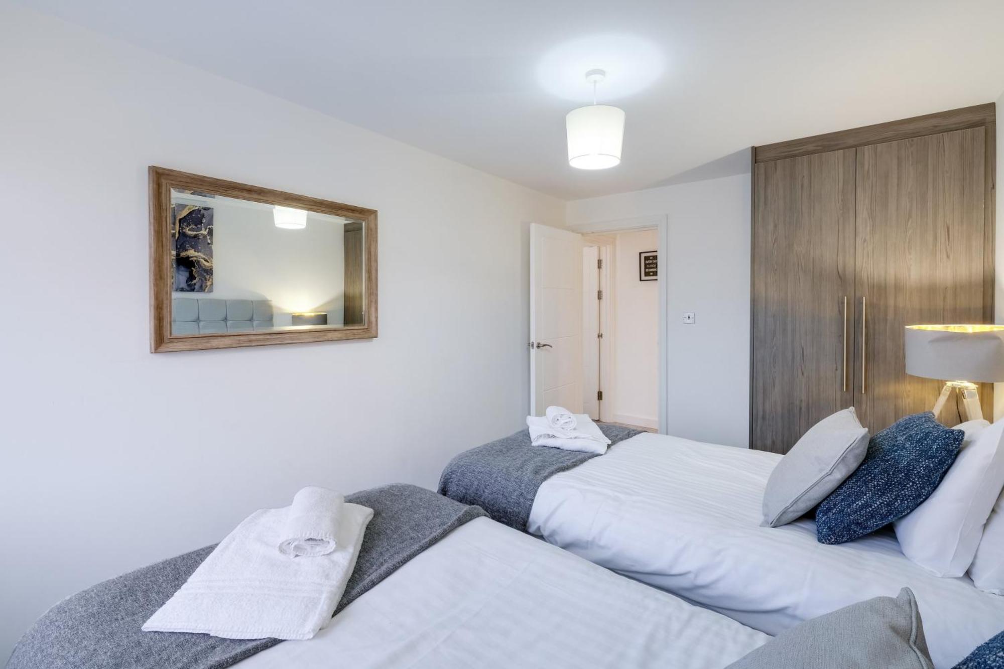 St Martins 2 Bedroom Apartments In Ruislip By 360 Stays מראה חיצוני תמונה