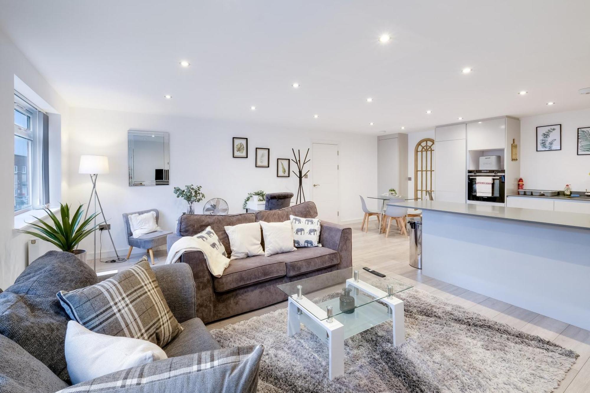 St Martins 2 Bedroom Apartments In Ruislip By 360 Stays מראה חיצוני תמונה